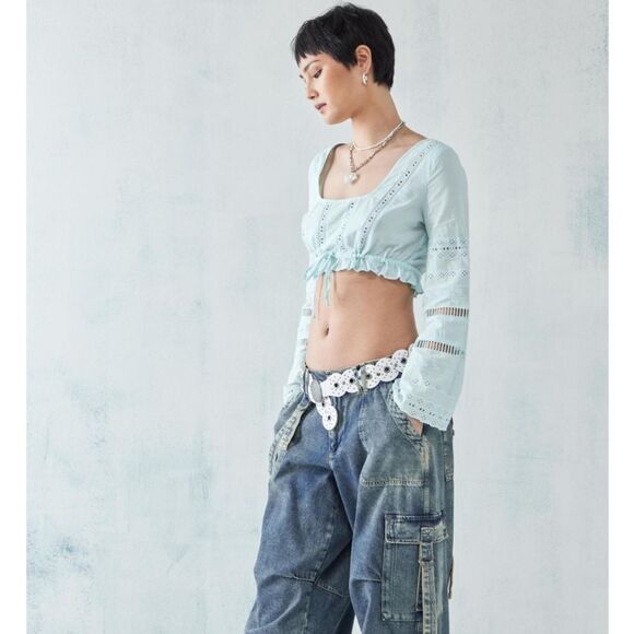 Kimchi blue eyelet baby blue Cropped Broderie Blouse size L. NWT - Picture 5 of 11